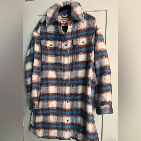 Levi’s wool coat
Excellent used condition - Picture 2 of 7